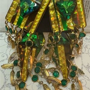 Vintage Beth Brennen Amazing 2 in 1 Green and Gold Loaded Earing New 51/2”long